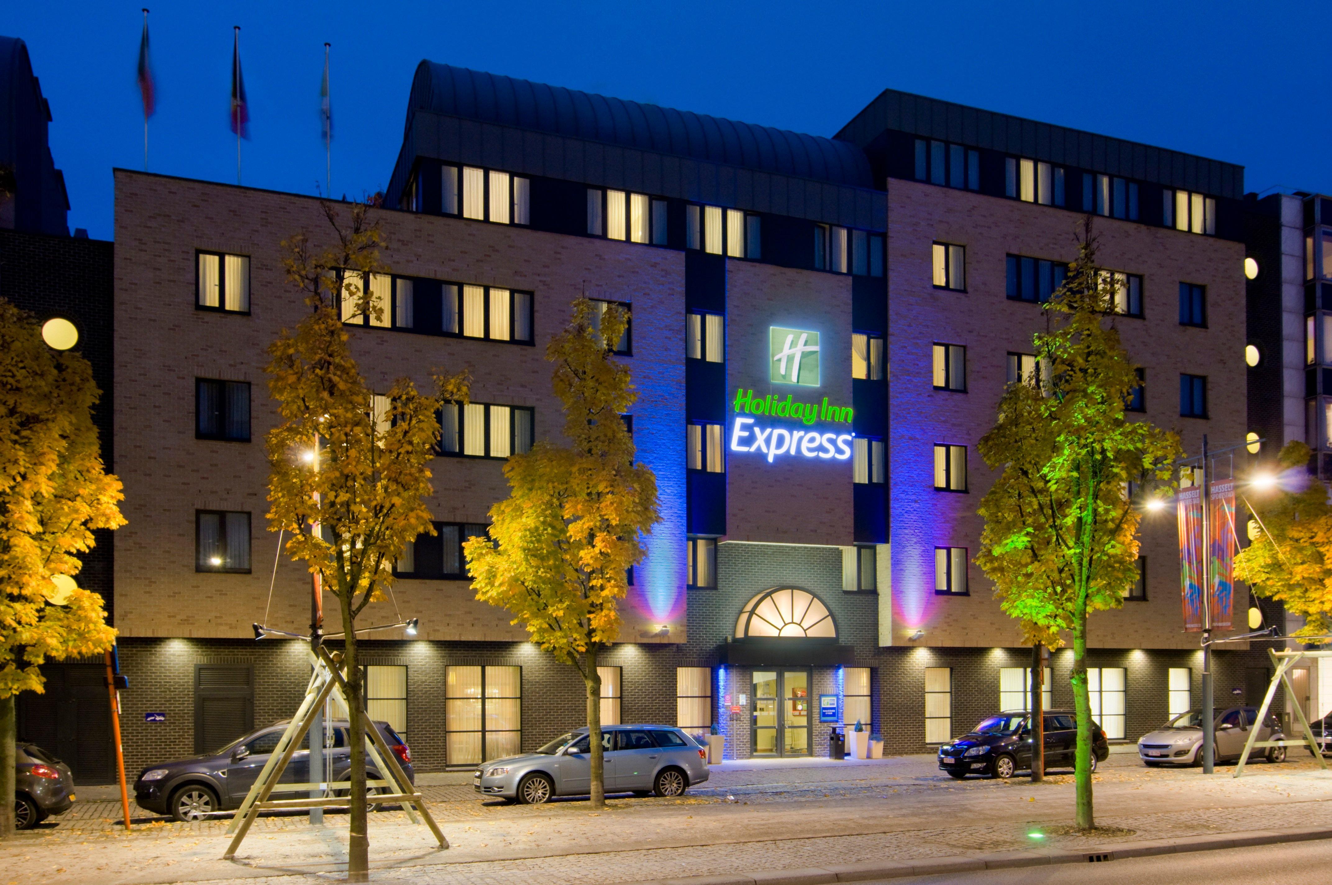 Holiday Inn Express Hasselt, An Ihg Hotel Bagian luar foto