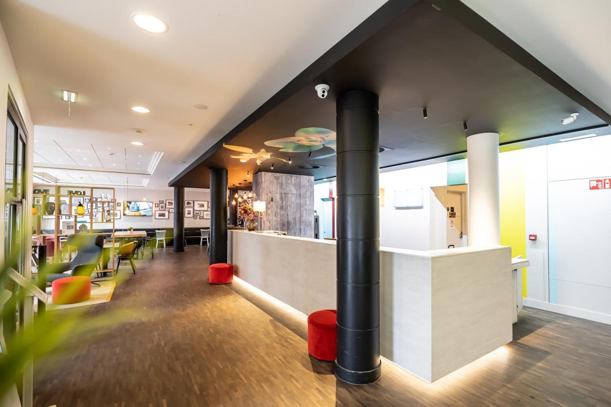 Holiday Inn Express Hasselt, An Ihg Hotel Bagian luar foto