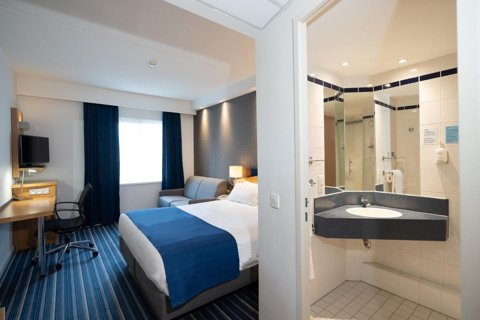 Holiday Inn Express Hasselt, An Ihg Hotel Bagian luar foto