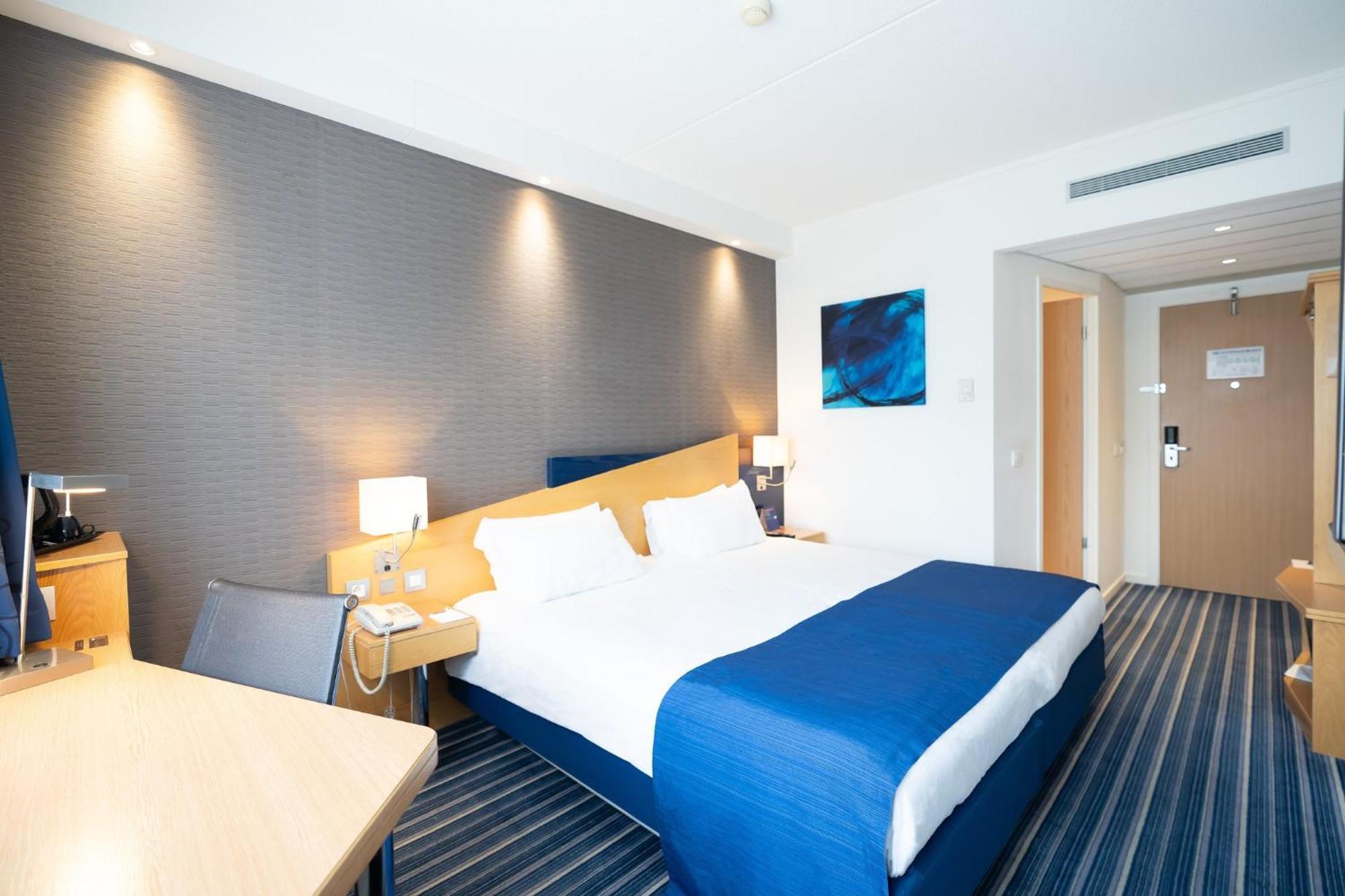 Holiday Inn Express Hasselt, An Ihg Hotel Bagian luar foto