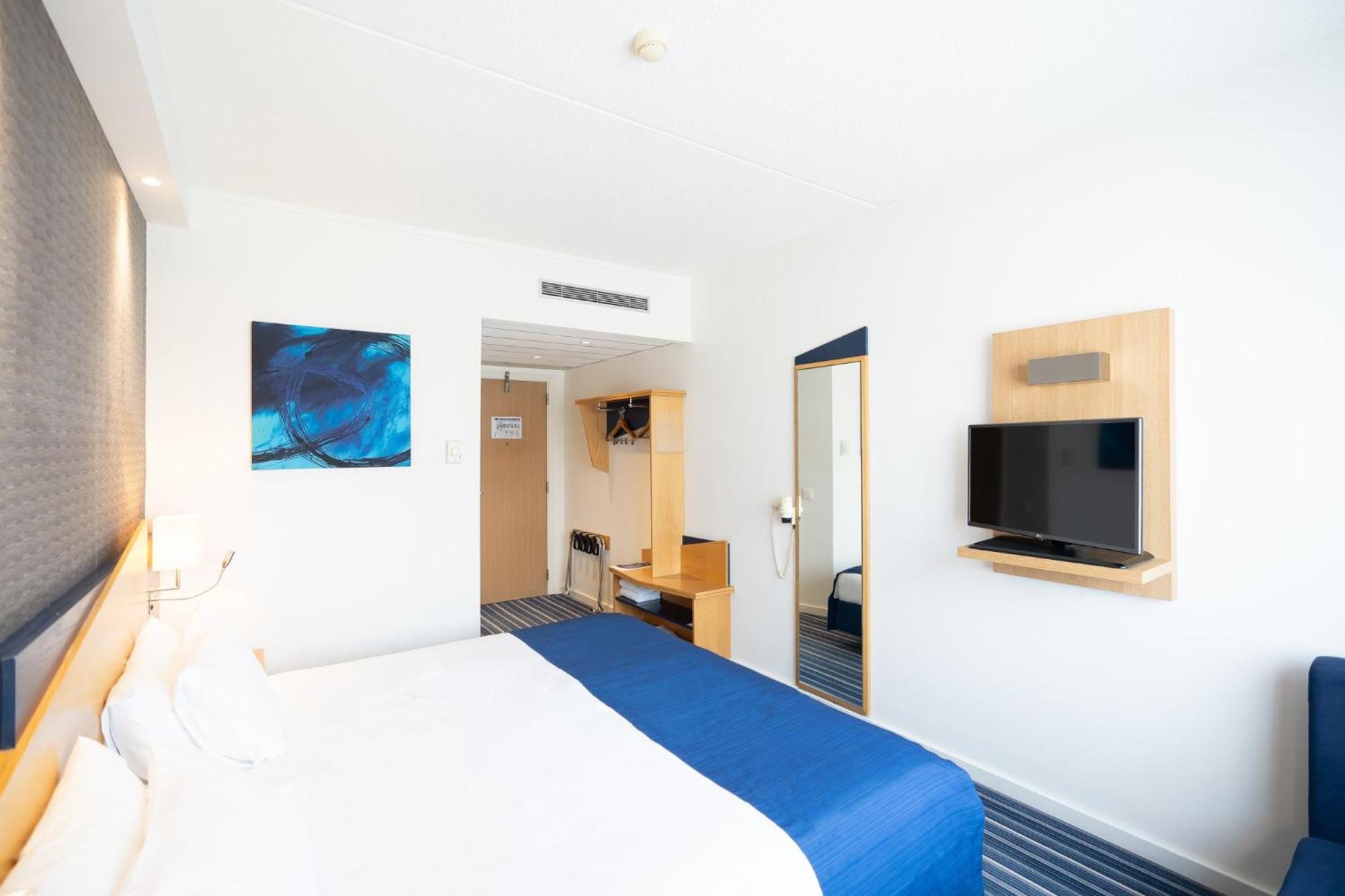 Holiday Inn Express Hasselt, An Ihg Hotel Bagian luar foto