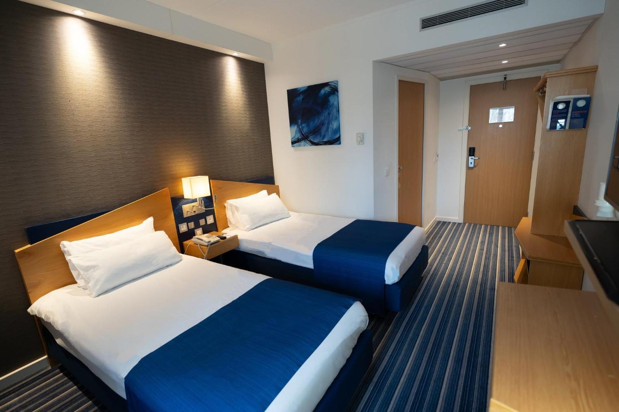 Holiday Inn Express Hasselt, An Ihg Hotel Bagian luar foto