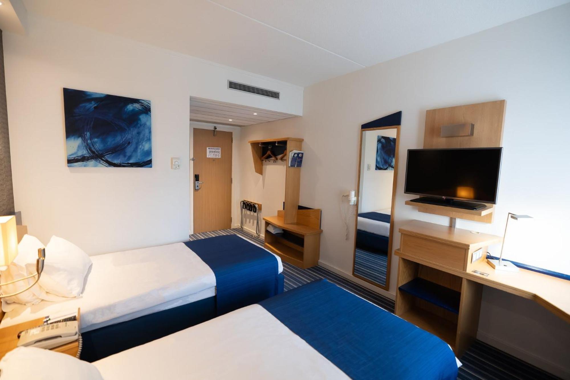 Holiday Inn Express Hasselt, An Ihg Hotel Bagian luar foto